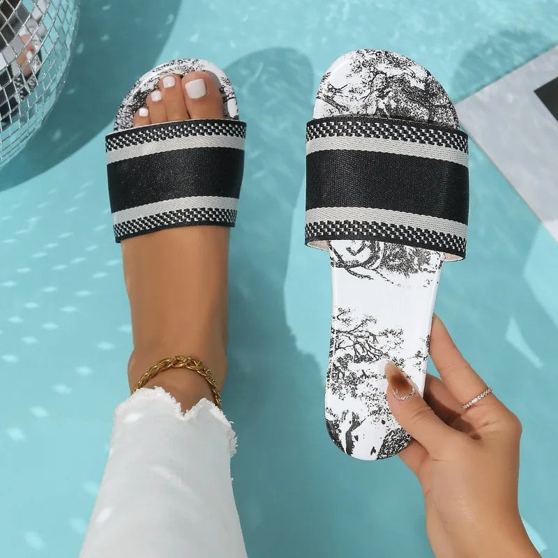 Luxury Sandals Women Slippers Fashion Designers